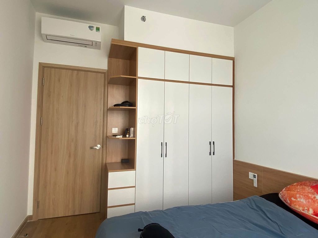 Rent 2 bedroom 1 toilet 60 M2 full interior 11 million a month