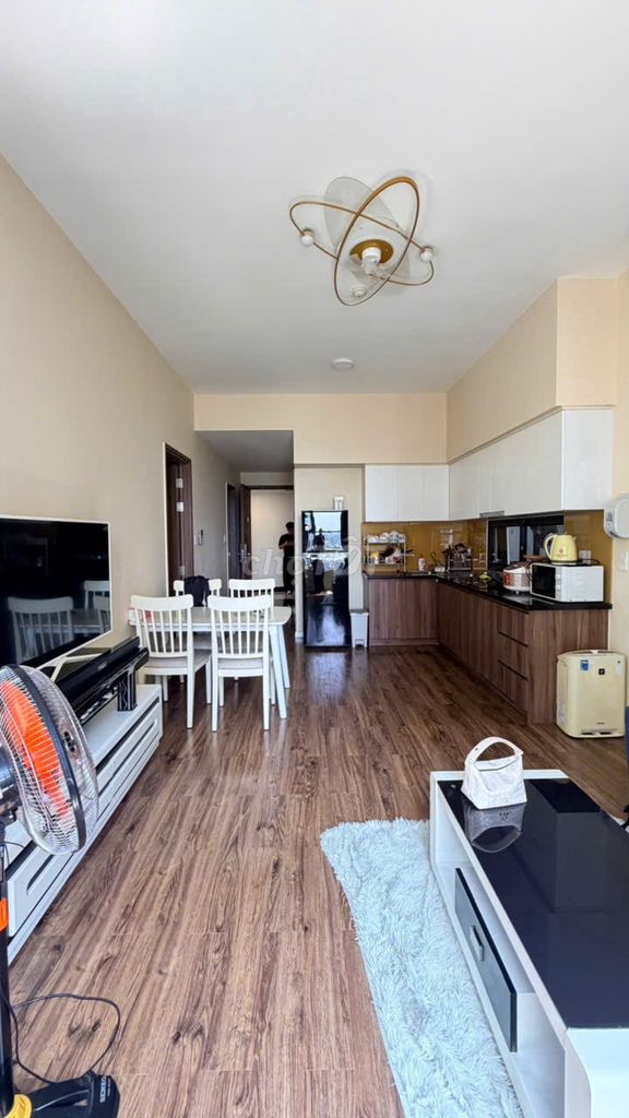 Rent two bedroom 2 toilet 72 M2 full Mizuki Park furniture for 11 million a month.