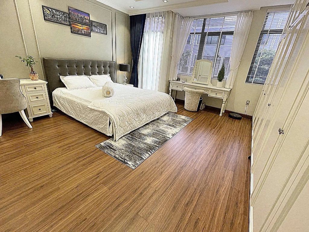 Rent a street near valora island full interior 27 million a month.