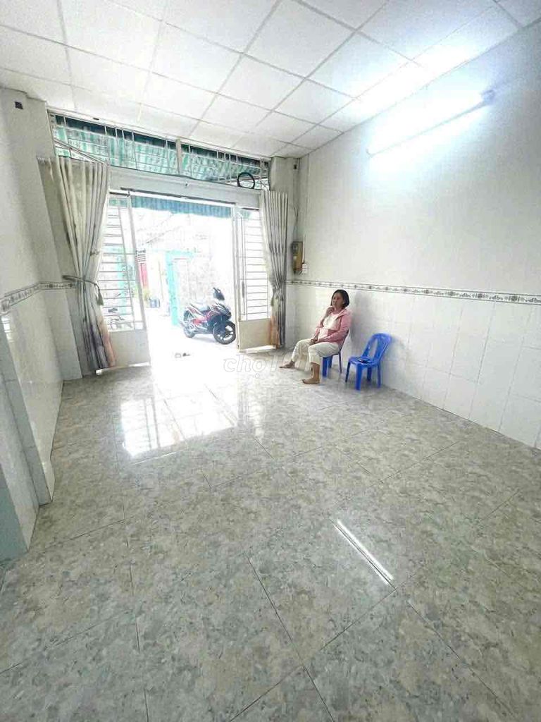 We'll rent a 1 st floor, a large court - Thích Quảng Đức bedroom.
