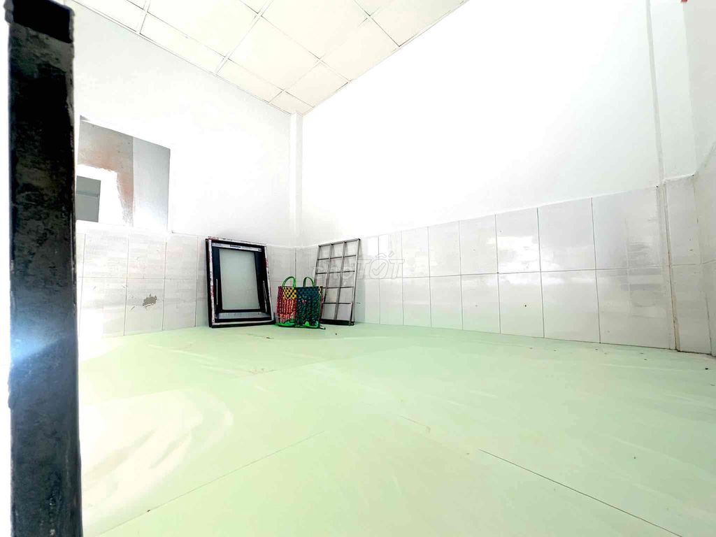 Lê Đức Anh Root House