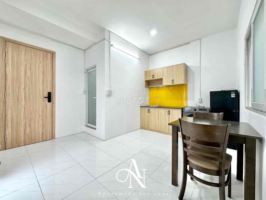 Renting a new apartment - a ballcon kitchen room 50 meters - Phan Văn Trị bt