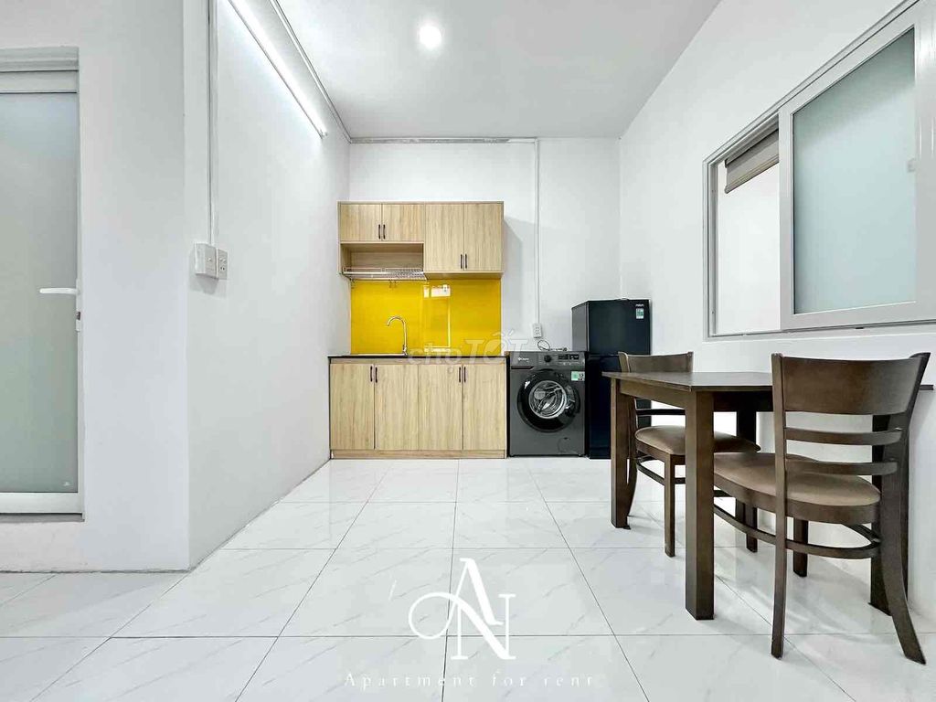 Renting a new apartment - a ballcon kitchen room 50 meters - Phan Văn Trị bt