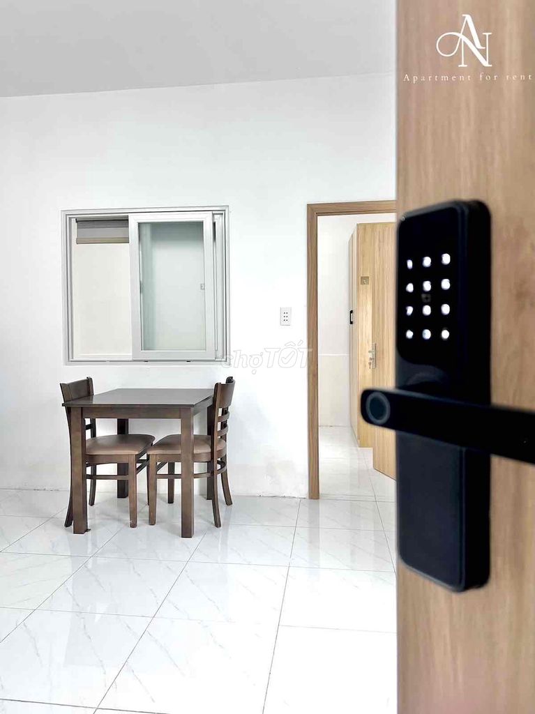 Renting a new apartment - a ballcon kitchen room 50 meters - Phan Văn Trị bt