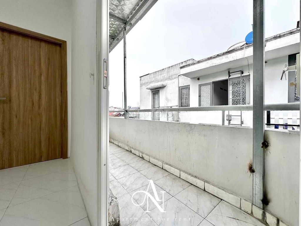 Renting a new apartment - a ballcon kitchen room 50 meters - Phan Văn Trị bt