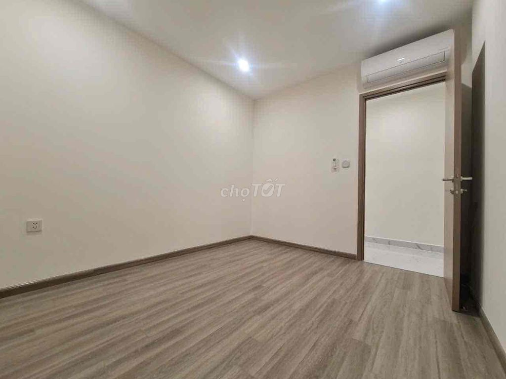 Rent three ntcb bedrooms from 10 million at Vimhomes District 9