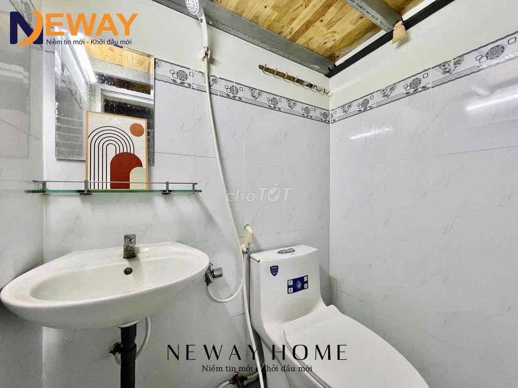 air conditioning room available - dropped hard - close to public college