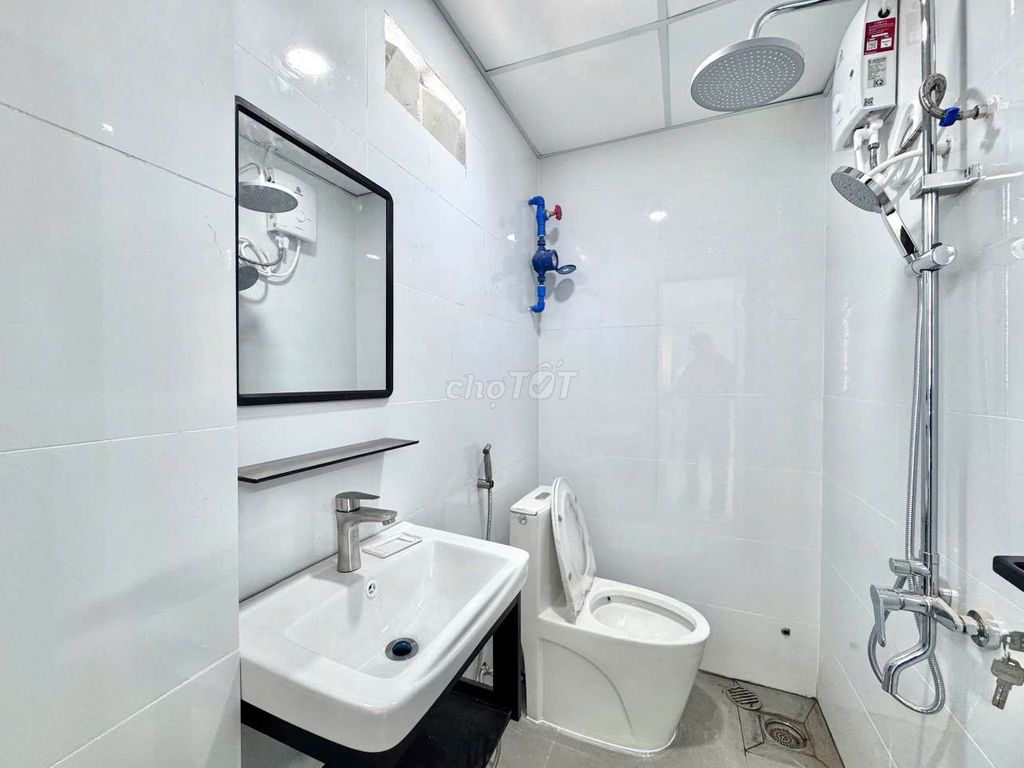 Rent new studios to build a cheap-cost balcony at Vườn Lài