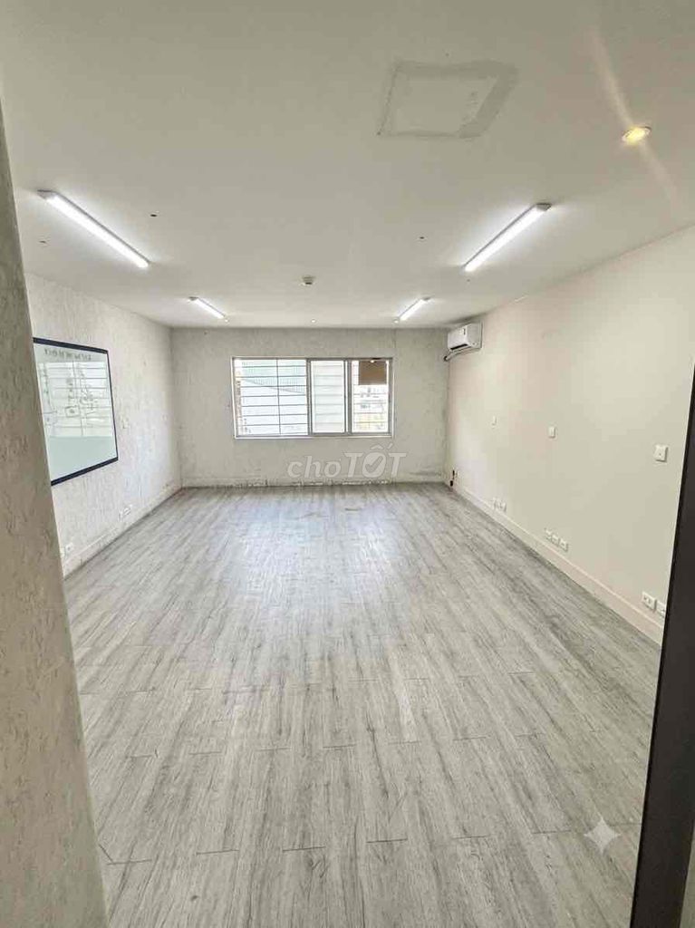 Cheap cash room Trần Hưng Đạo