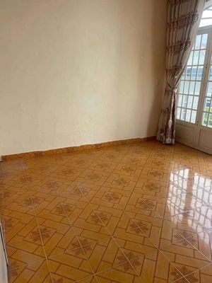 Rent the entire floor at 2770. 26 Bình Thạnh 5.5 million a month.