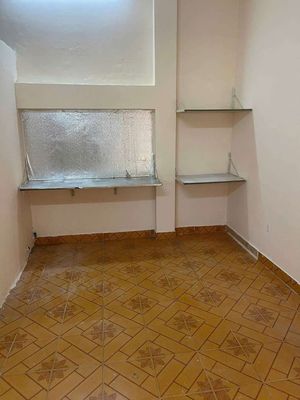 Rent the entire floor at 2770. 26 Bình Thạnh 5.5 million a month.