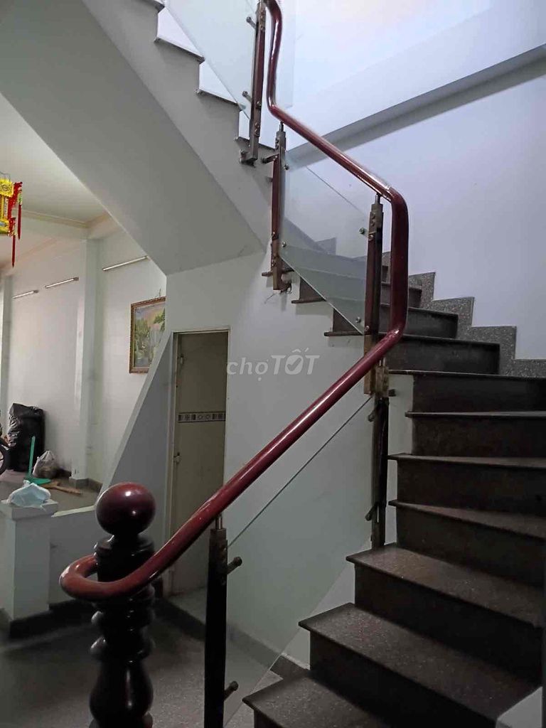 Rent Lê Thị Hà 4 stories