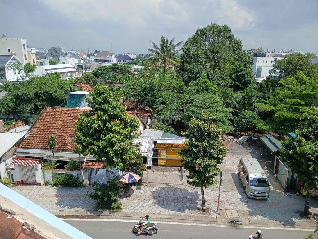 Rent Lê Thị Hà 4 stories
