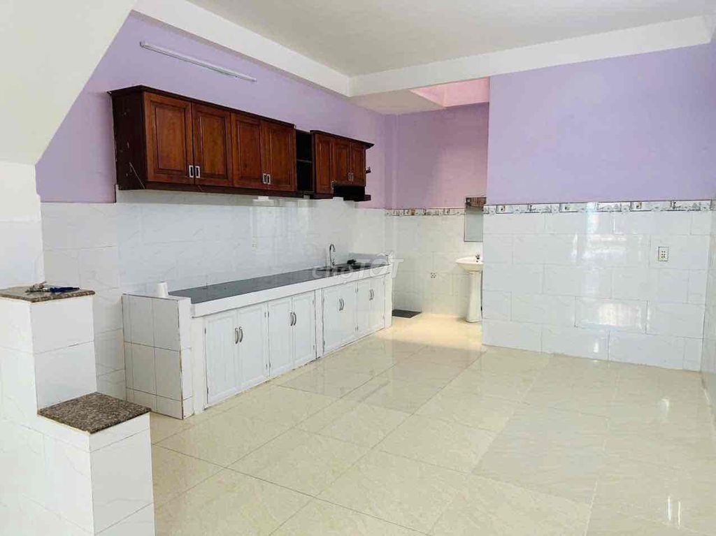 Rent the whole apartment. 4mm by 15mm.