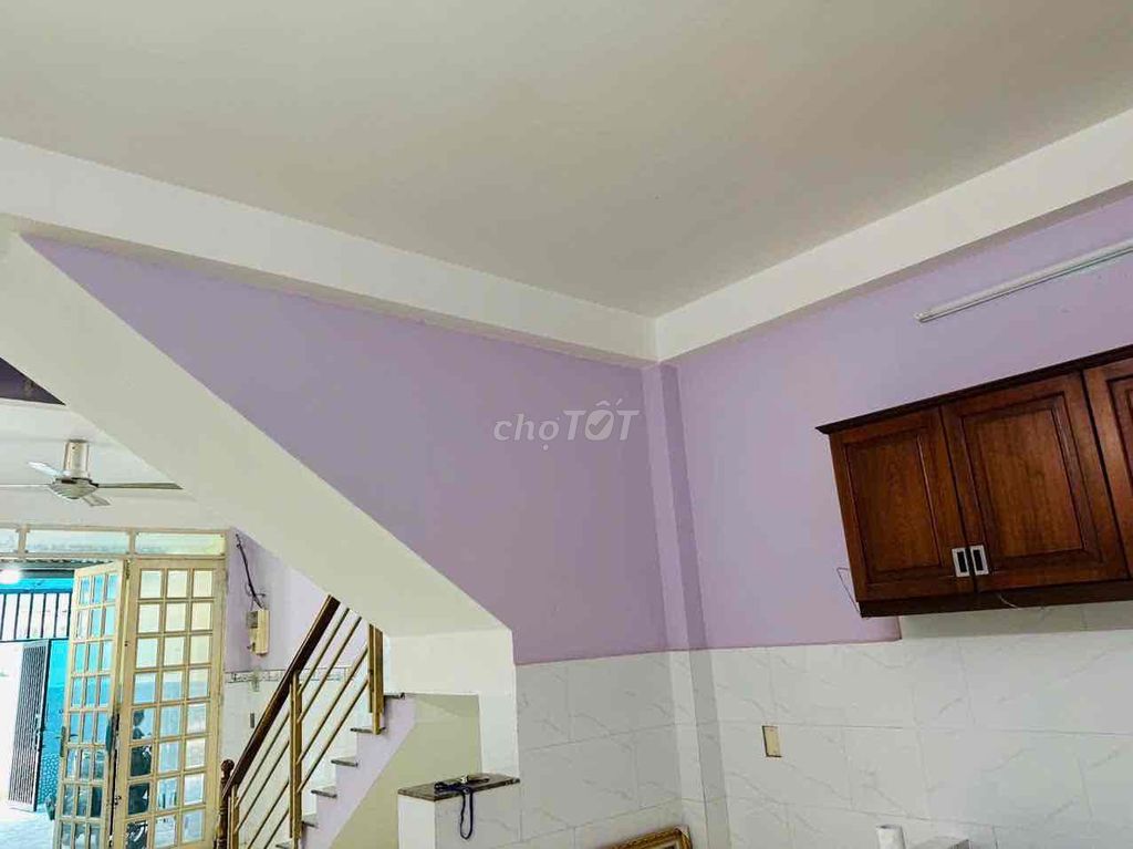Rent the whole apartment. 4mm by 15mm.