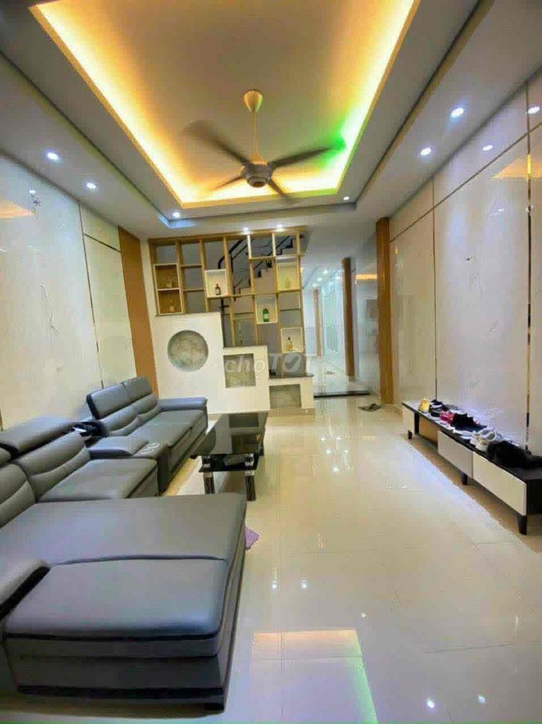 4 x 17 M alleys, 4-foot-the-clock, 4 cheap bedrooms.