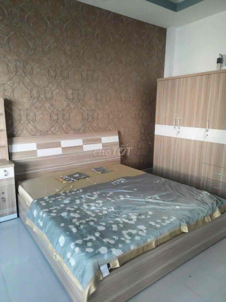 4 x 17 M alleys, 4-foot-the-clock, 4 cheap bedrooms.