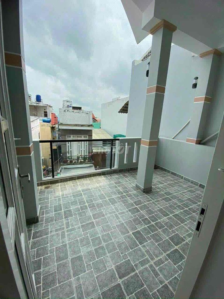 4 x 17 M alleys, 4-foot-the-clock, 4 cheap bedrooms.