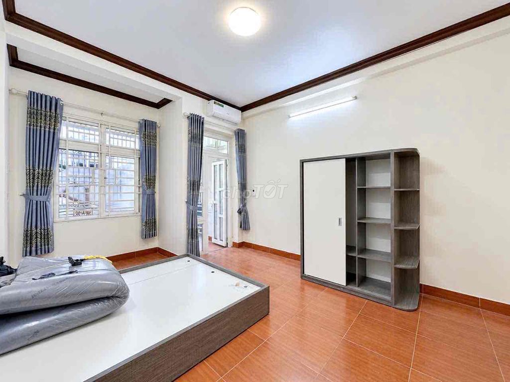 balcony suite - full interior