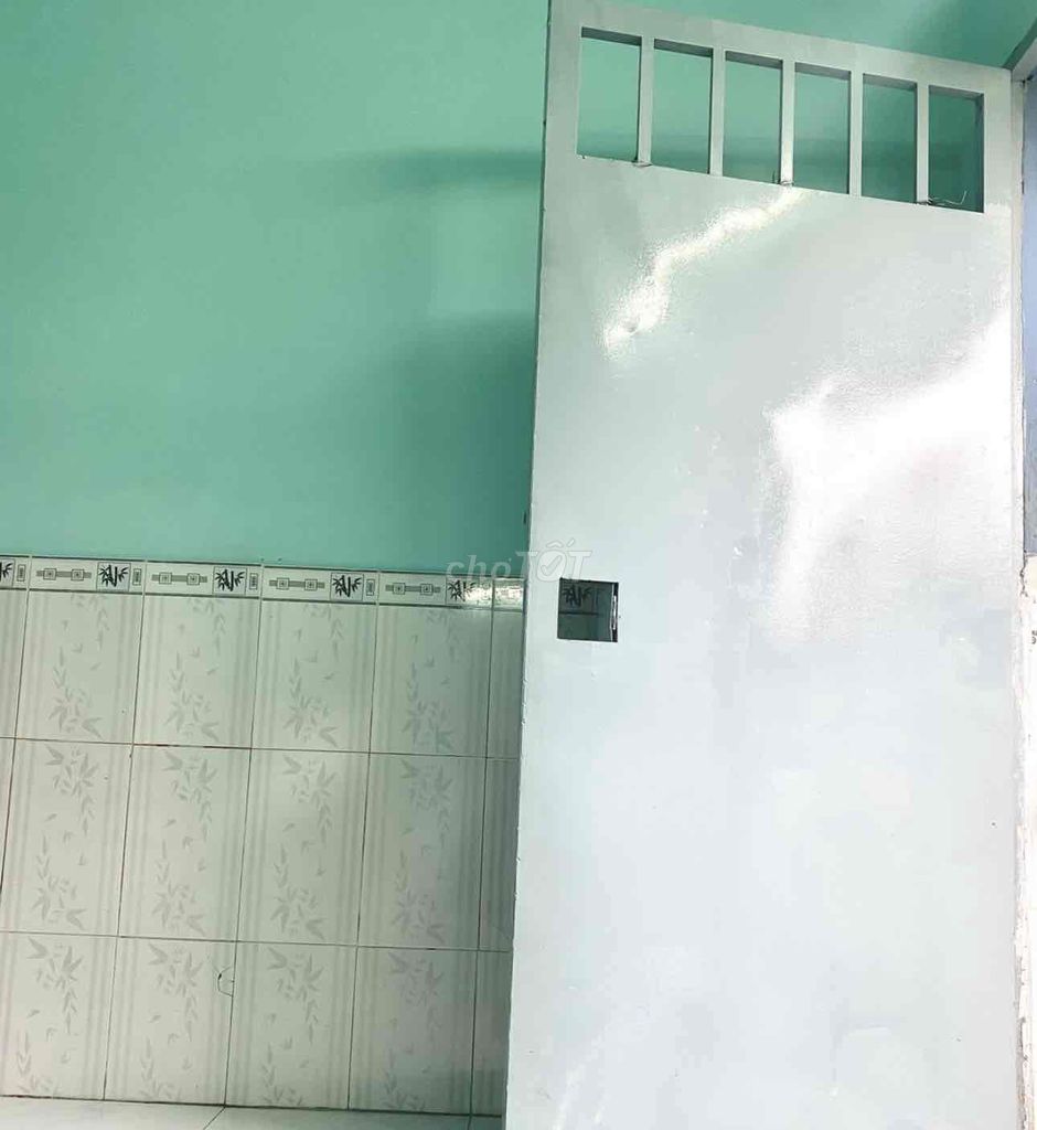 A cheap Bình Tân room.
