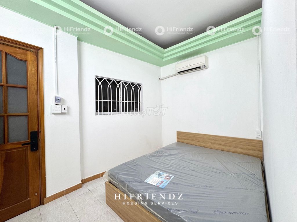 Super. A full-in-the-art kitchen room at the heart of District 5 near the medical university.