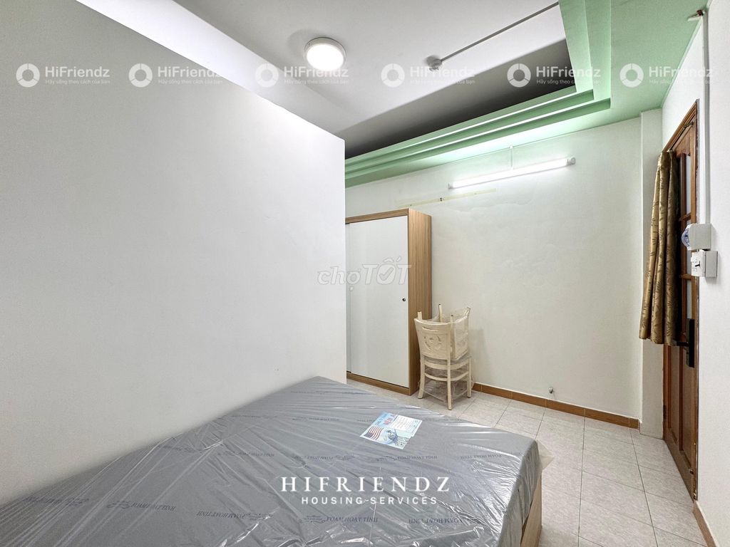 Super. A full-in-the-art kitchen room at the heart of District 5 near the medical university.
