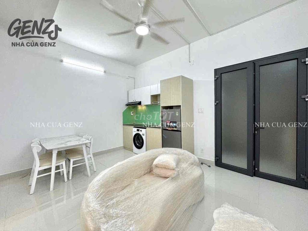 Two bedrooms right at T3-etown Station.