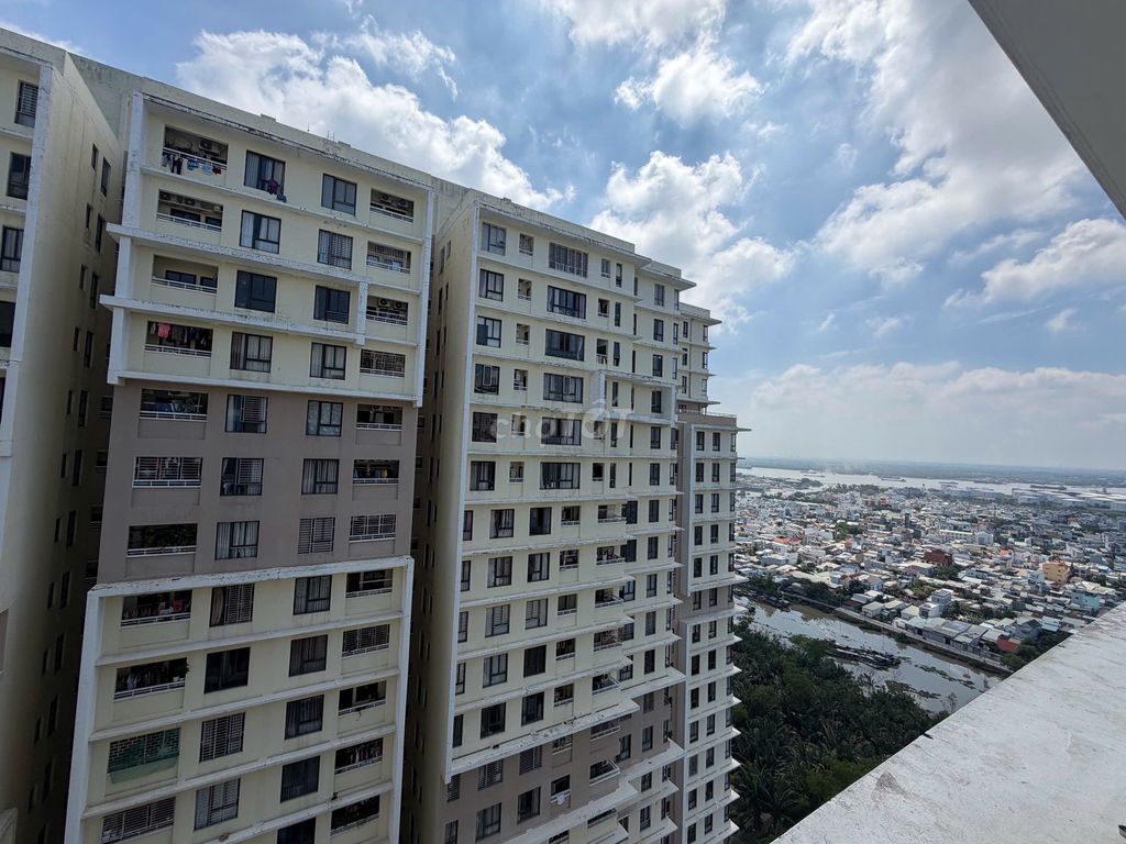 The corner block A1 – the long balconies--full interiors only 10 million!
