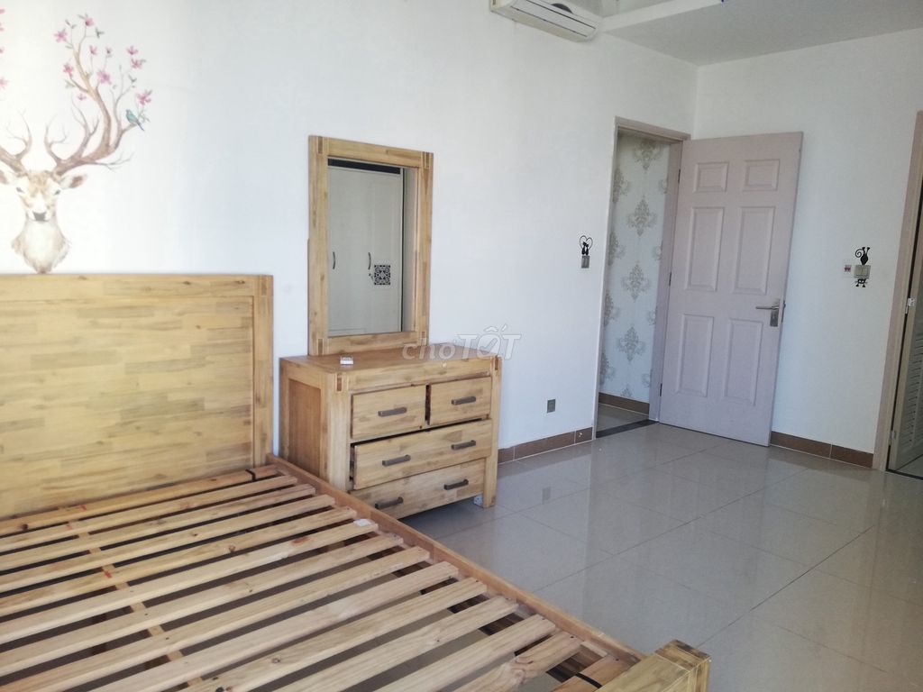 3 sleeping rooms 97 M2 – era Town only 9.5 million with interiors.