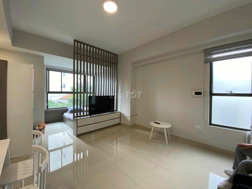 Rent a Botanica Premier apartment room in a bathroom. Near tsn airport
