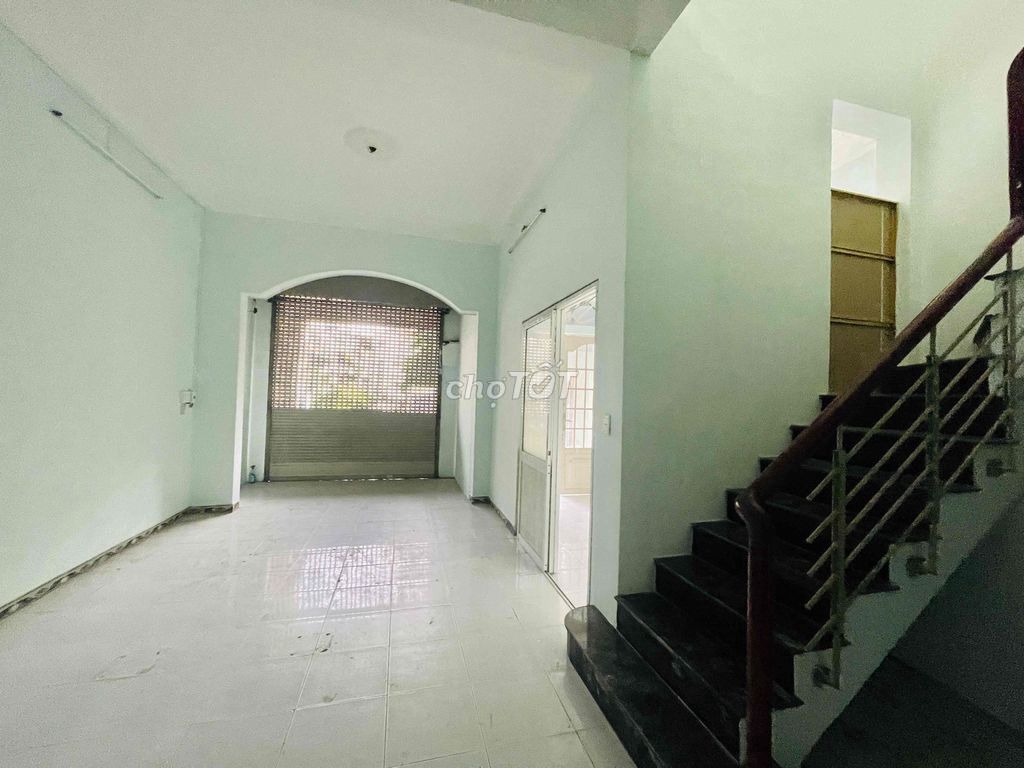 Rent a house on 17 p.m. Linh Tây - area 78 meters2, 2rd floor 2 bedroom 2 toilets cost 10 million