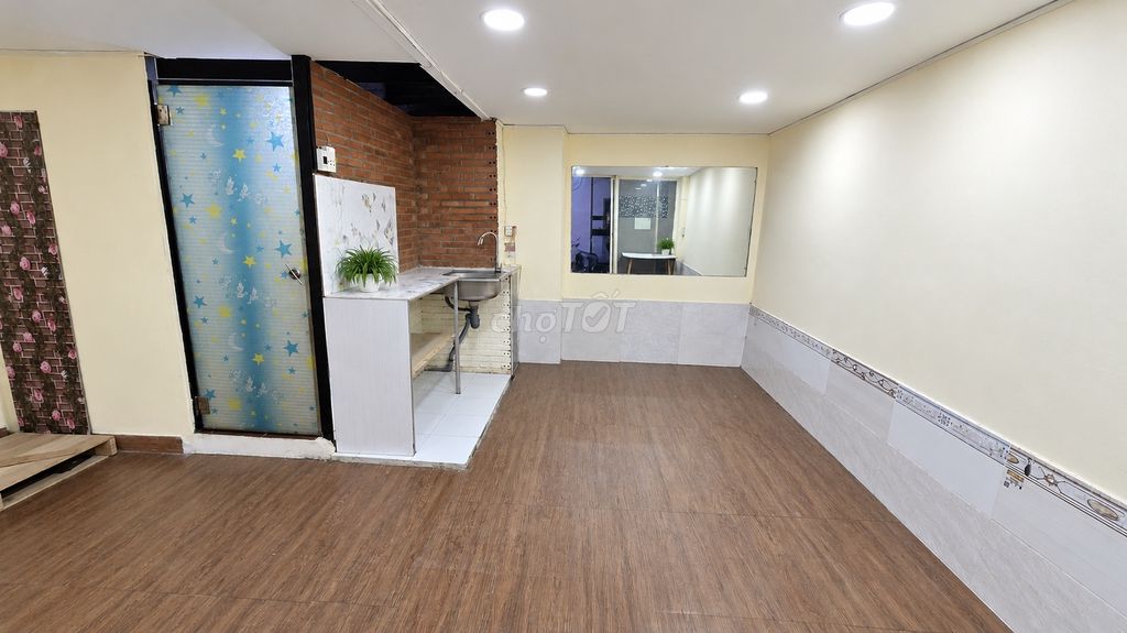 Rent a house that's both in, both Knut or storage.