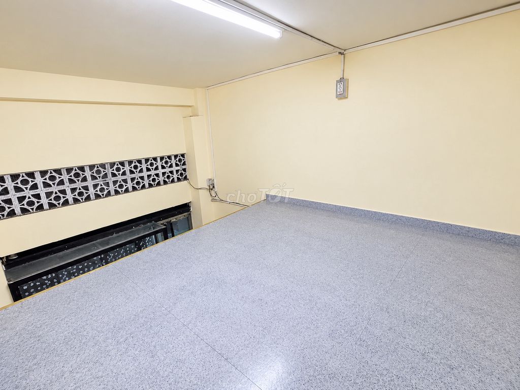Rent a house that's both in, both Knut or storage.