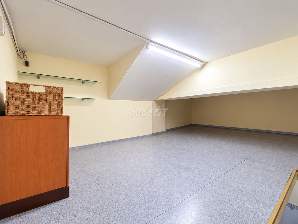 Rent a house that's both in, both Knut or storage.