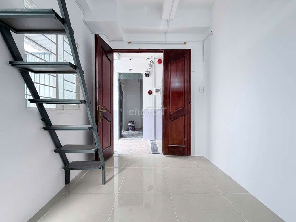 Open the new Tân Kỳ Tân Quý motel near the University of Business