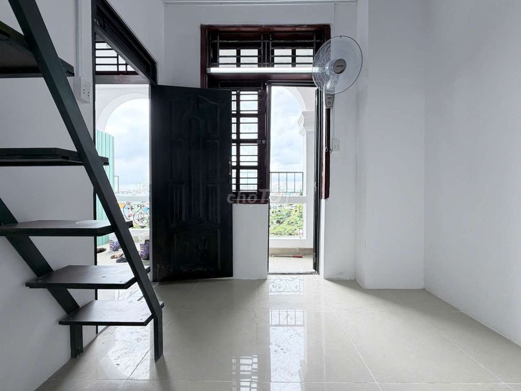 Open the new Tân Kỳ Tân Quý motel near the University of Business