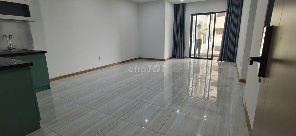 One bedroom is only 5.2 million a month -- comfortable alone, light up the cost.