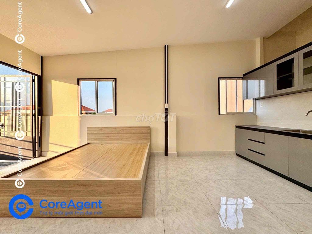 Rent the balcony studio, nice interior, Thoại Ngọc Hầu.