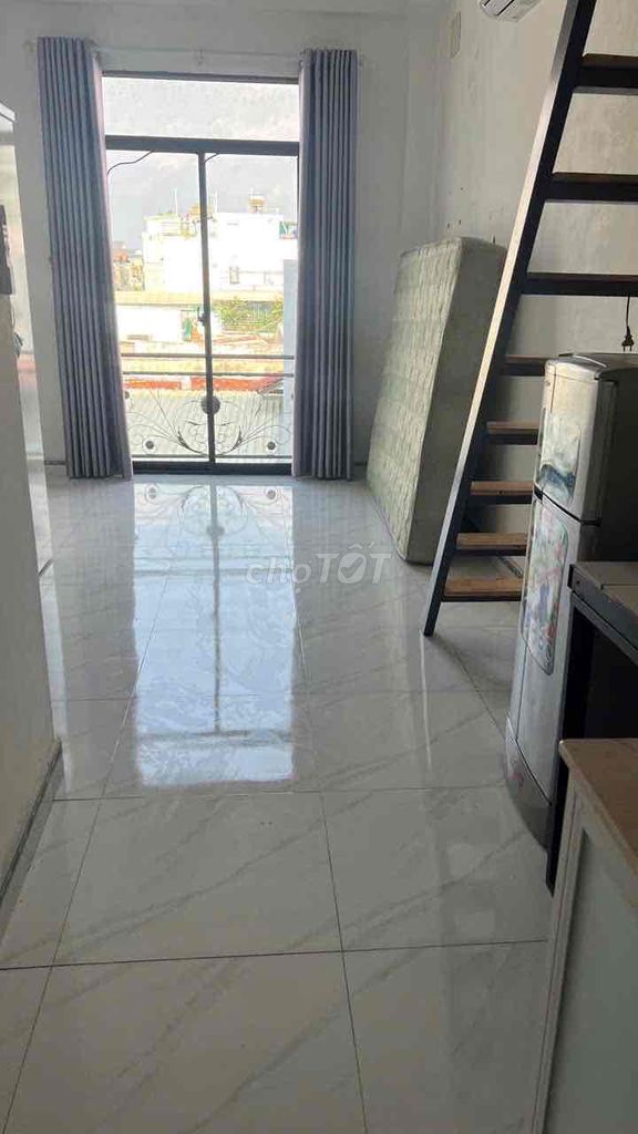 4 .3 Duprix Bancol right on Nguyễn Thị Thập.