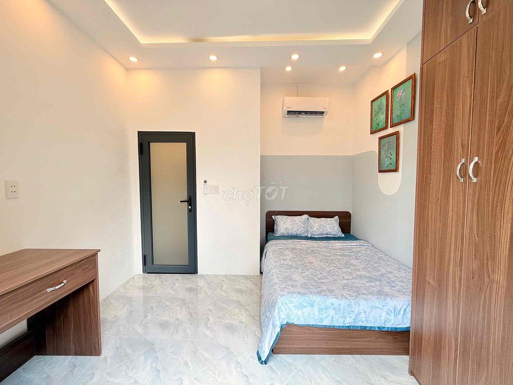 Nơ Trang Long alley 6 bedroom 6 two living room 2 for 39 million bedroom 3 toilets 1 living room for 19.5 million Em