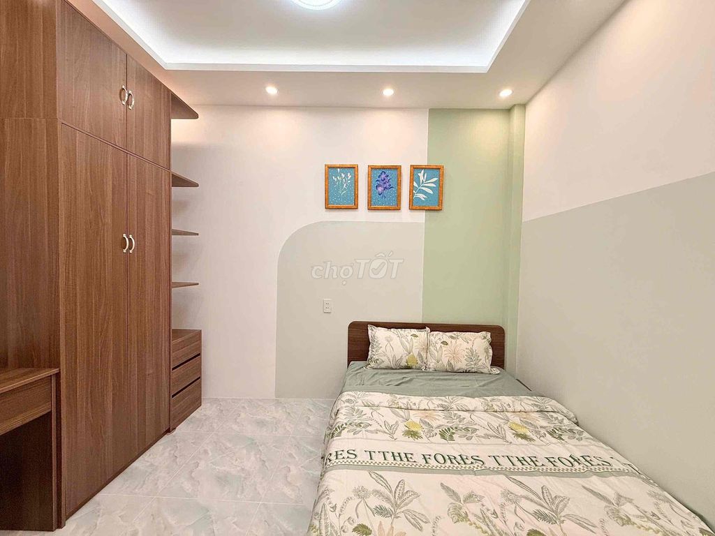 Nơ Trang Long alley 6 bedroom 6 two living room 2 for 39 million bedroom 3 toilets 1 living room for 19.5 million Em