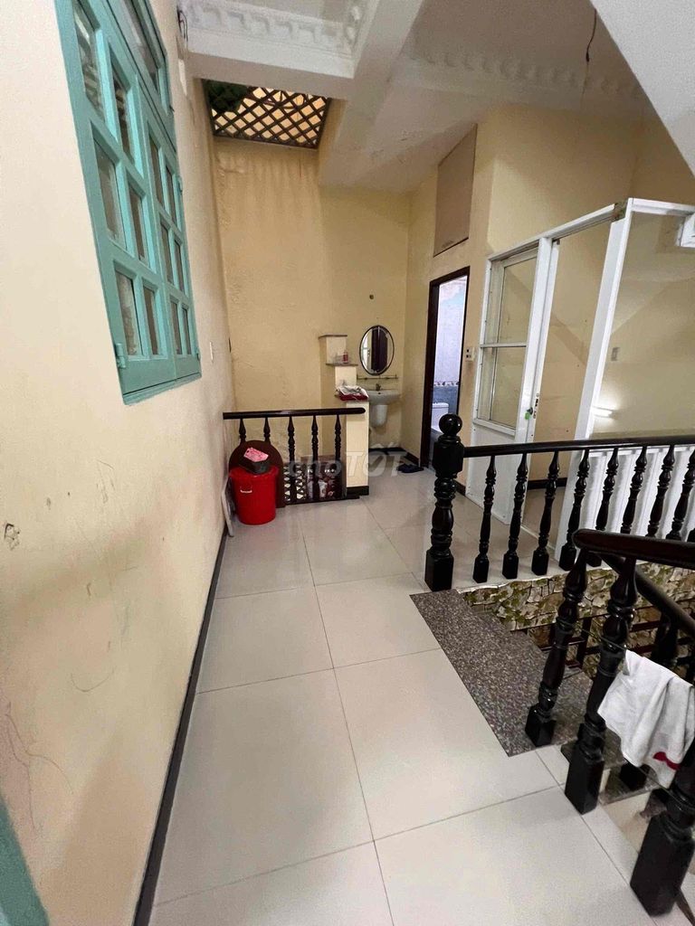 Rent a 3th floor 101th,41th Thành Thái, 10th District of the City of Celebrity