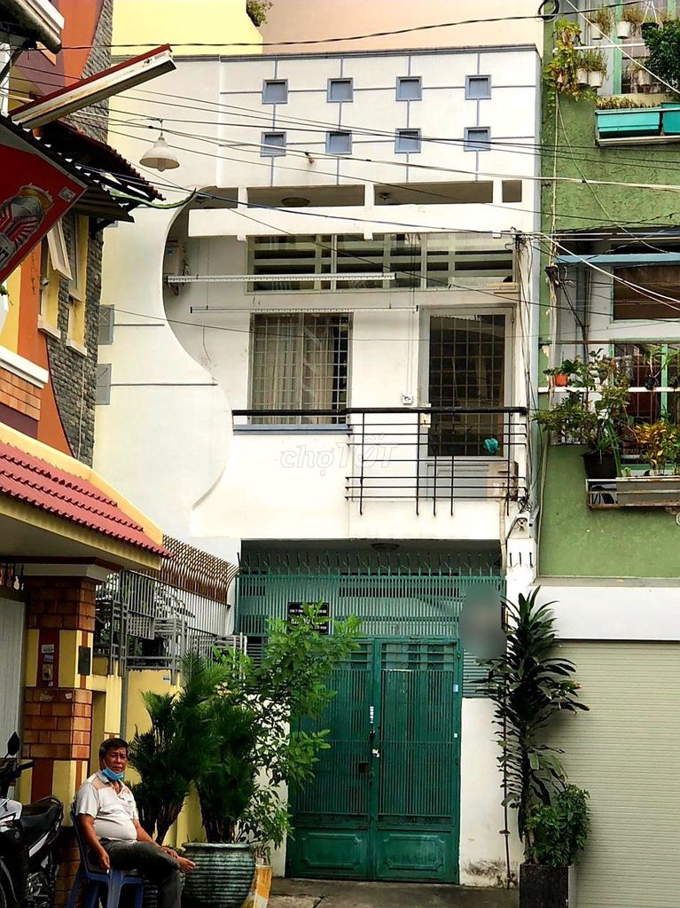 The alleyhouse of 449 Great Masters 4.2 x 10, 2 bedrooms 2 15 million