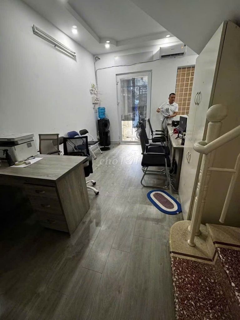 The alleyhouse of 449 Great Masters 4.2 x 10, 2 bedrooms 2 15 million