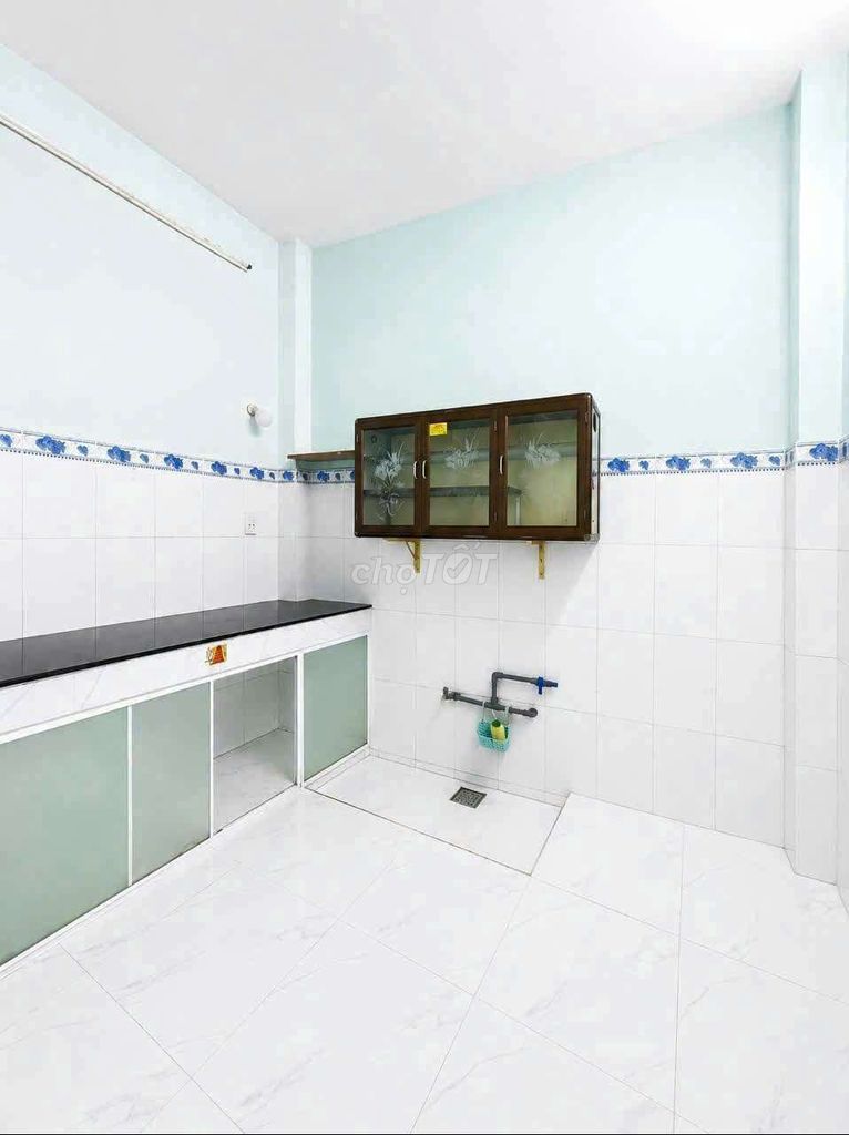 Five million. Two cheap bedrooms,588/ Tỉnh Lộ 10.