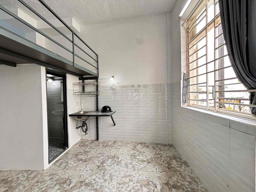 Clean room, near commercial college, near aeon Tân Phú