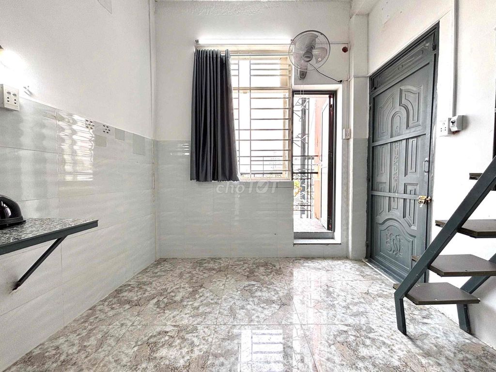 Clean room, near commercial college, near aeon Tân Phú