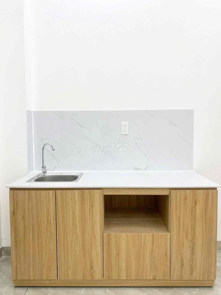 rented studio full interior - Nguyễn Nhữ Lãm sky window near University huit