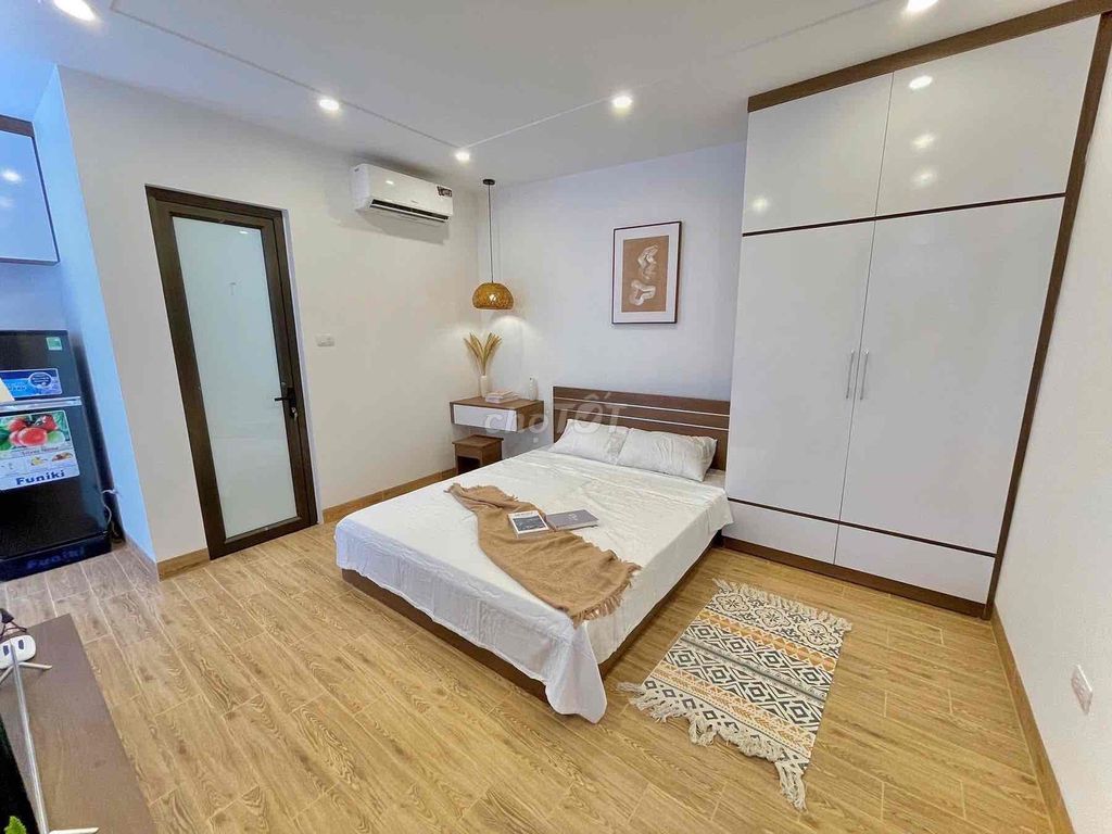 Studio Room, 40 m2_Hoàng Văn Thụ balcony