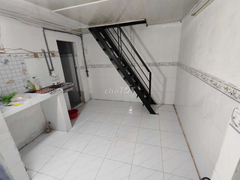 Rent the entire house on the day of the Conveyed Tree and School of Staff.